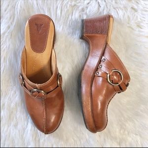 Frye Cognac Leather Clogs Sz 7
